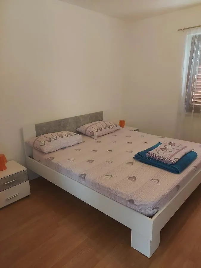 Apartments Vilanija